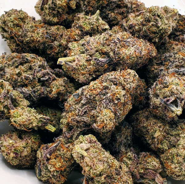 mac.jpg Mac (AAAA-) – Image 1